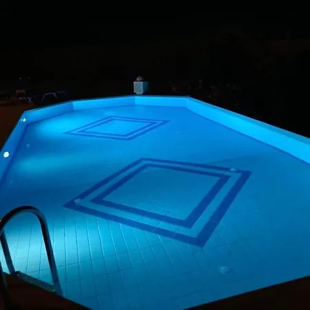 Villa Thea,plaka With Sea & Mountain Views *